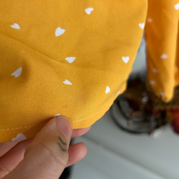 SHEIN Yellow Heart Print Blouse Size XS - Picture 11 of 14